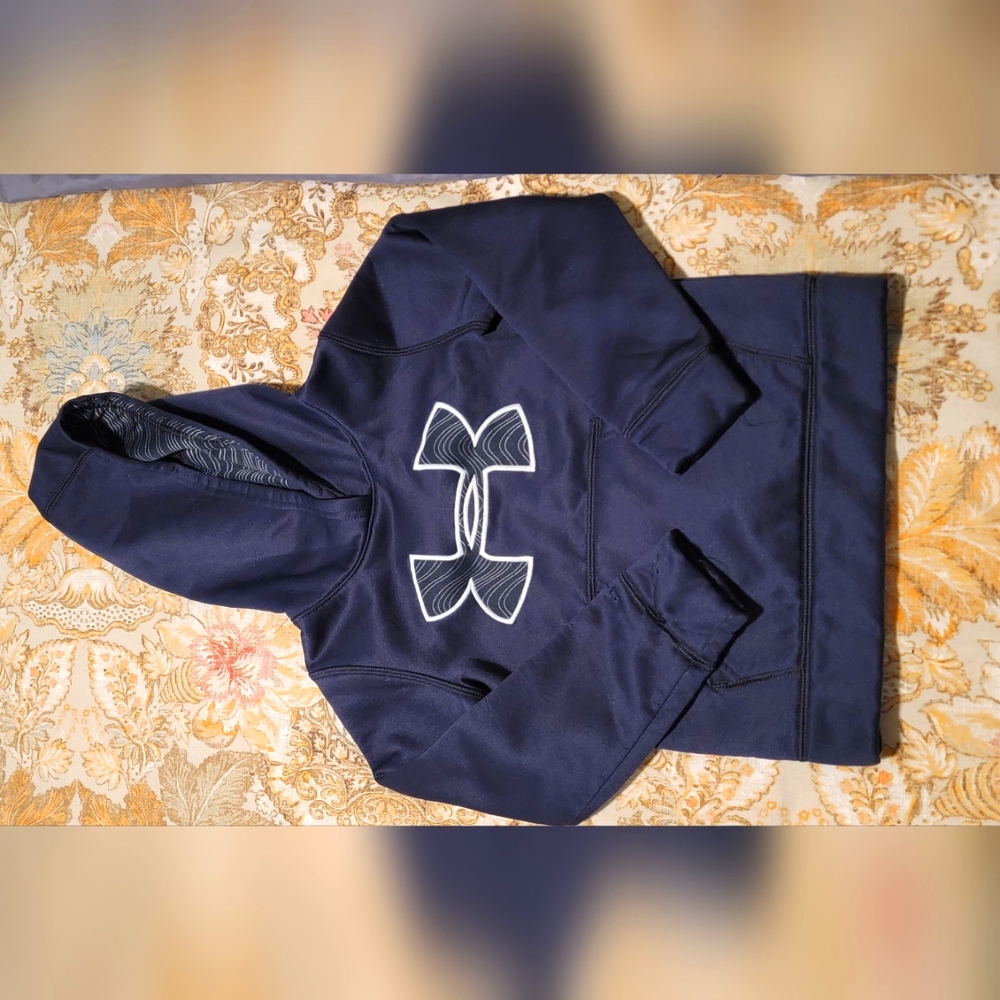 Under Armour Sweatshirt